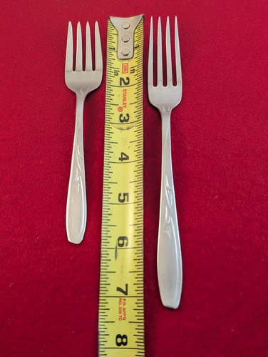 2pc international silver - 2pc,